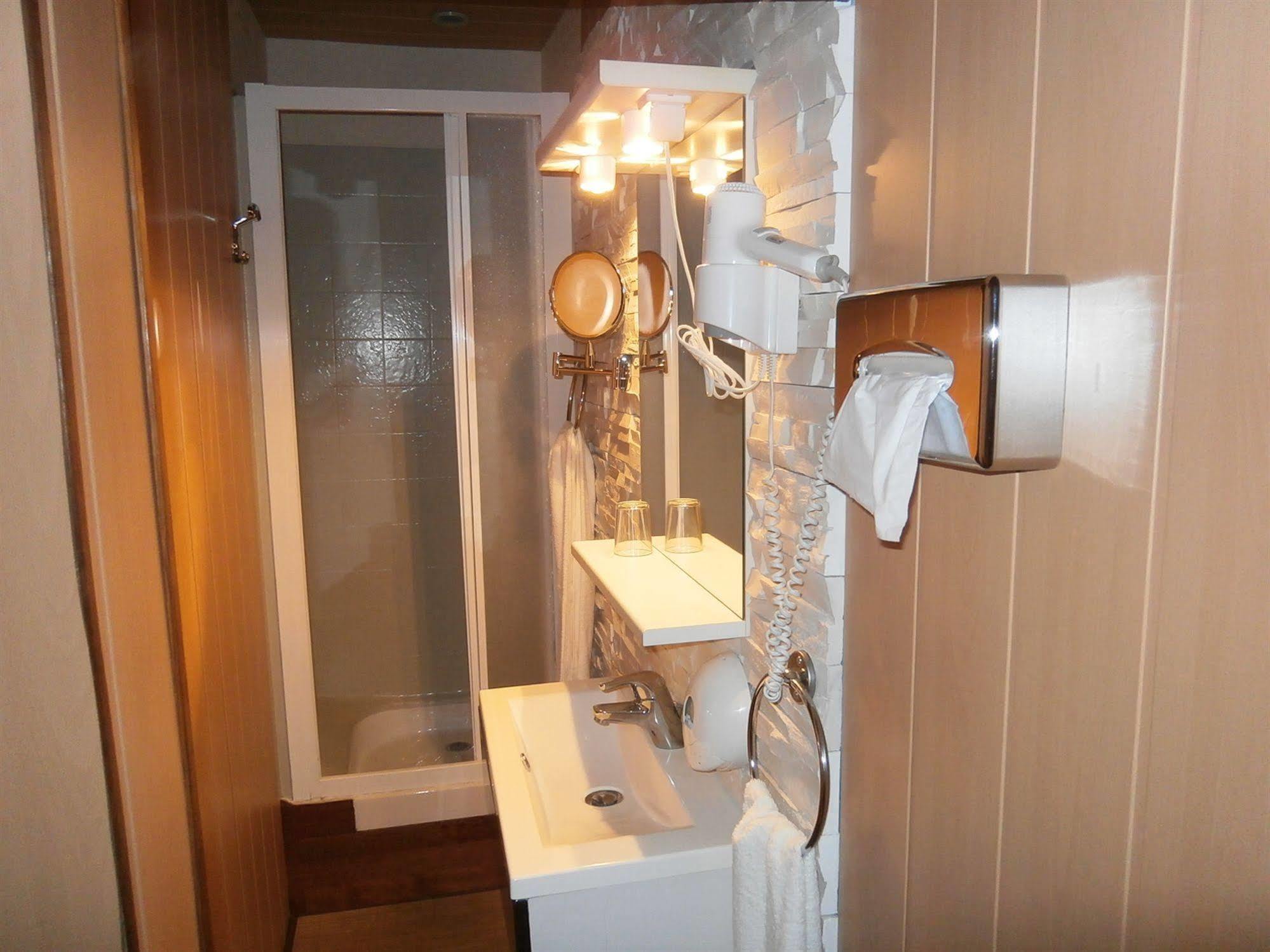 Hotel Beausejour Руан Екстериор снимка